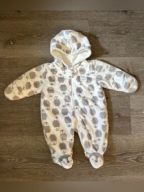 Carter’s Newborn White & Gray Penguin Zip Up Soft Warm Baby Winter Bodysuit